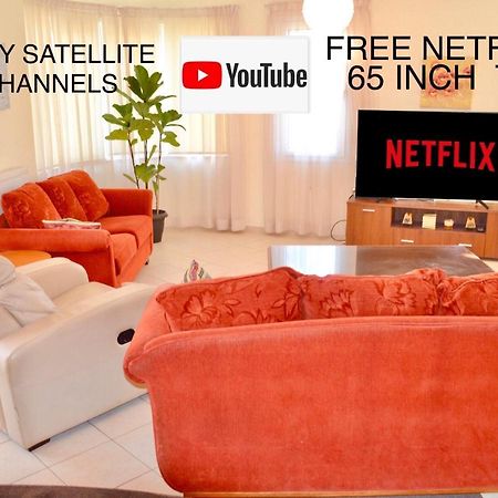 Giorgos Large Size Apartments -Family Friendly With Free Parking And Yard Views Ираклио Екстериор снимка