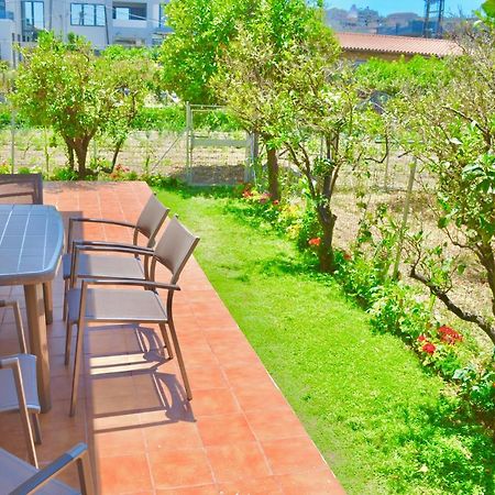 Giorgos Large Size Apartments -Family Friendly With Free Parking And Yard Views Ираклио Екстериор снимка