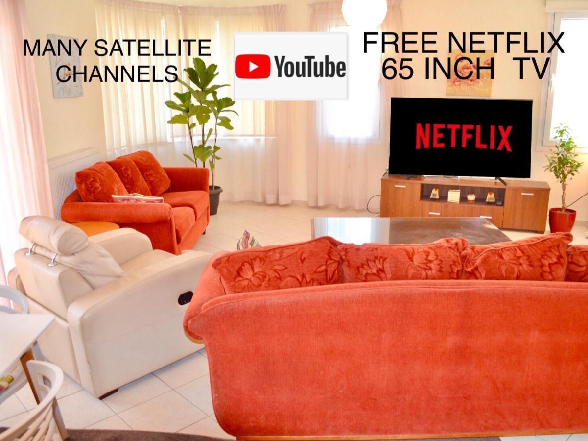 Giorgos Large Size Apartments -Family Friendly With Free Parking And Yard Views Ираклио Екстериор снимка